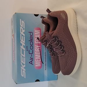 Women's Skechers Ultra Flex Shoes NEW!!
